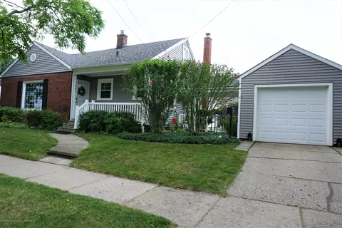 1007 Cooper Ave, Lansing, MI 48910 photo 3