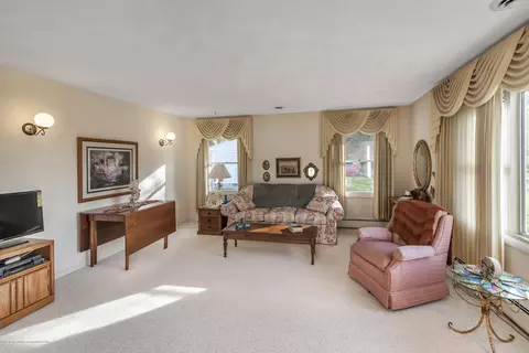 1170 Ro Dic Don Dr, Dewitt, MI 48820 photo 4