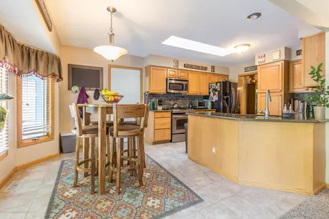 7112 White Pine Dr, Perry, MI 48872 photo 10