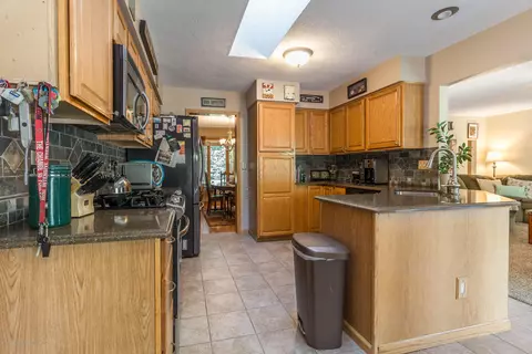 7112 White Pine Dr, Perry, MI 48872 photo 7