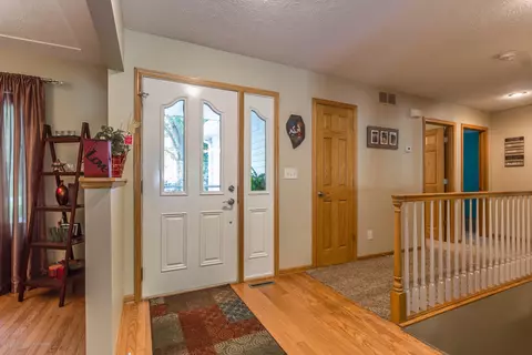 7112 White Pine Dr, Perry, MI 48872 photo 3