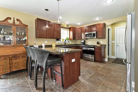 6770 Thunder Ln, Lansing, MI 48906 photo 7