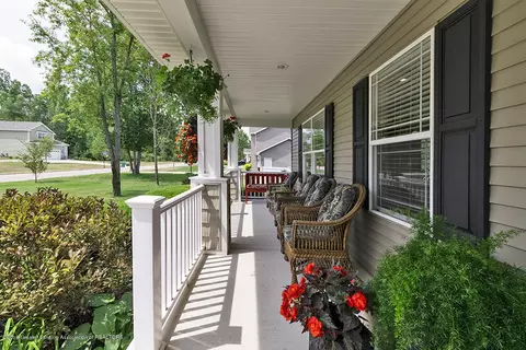 6770 Thunder Ln, Lansing, MI 48906 photo 2