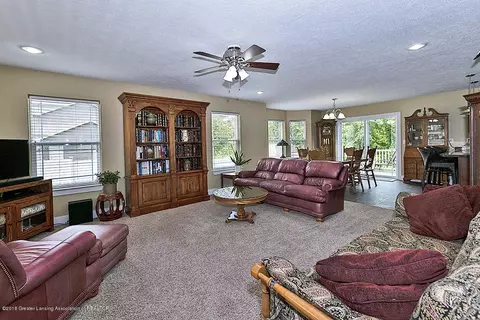 6770 Thunder Ln, Lansing, MI 48906 photo 8