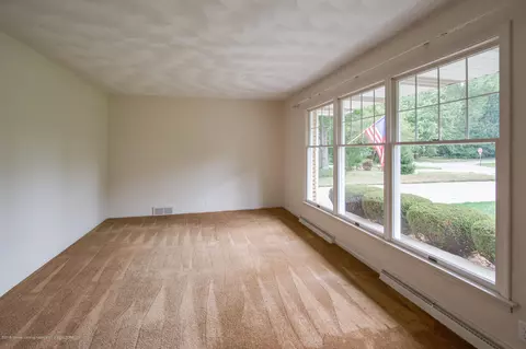 1302 Sandhill Dr, Dewitt, MI 48820 photo 6