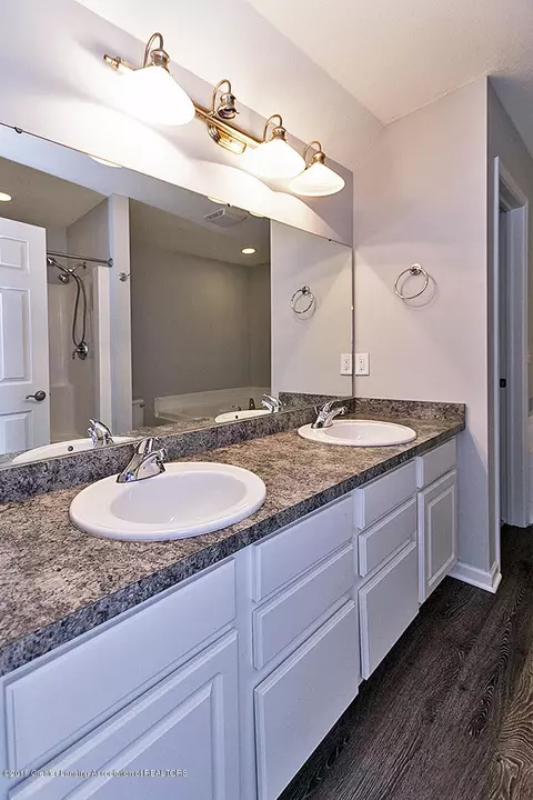 2048 Arbor Meadows Dr, Dewitt, MI 48820 photo 16