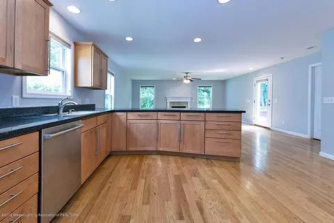 2048 Arbor Meadows Dr, Dewitt, MI 48820 photo 6