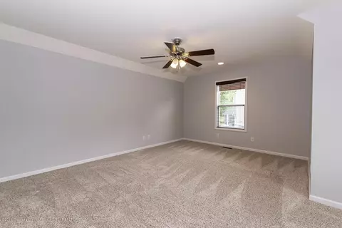 2048 Arbor Meadows Dr, Dewitt, MI 48820 photo 15