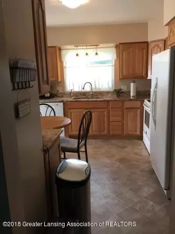 3308 Risdale Ave, Lansing, MI 48911 photo 8
