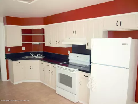 500 E State St, Saint Johns, MI 48879 photo 6