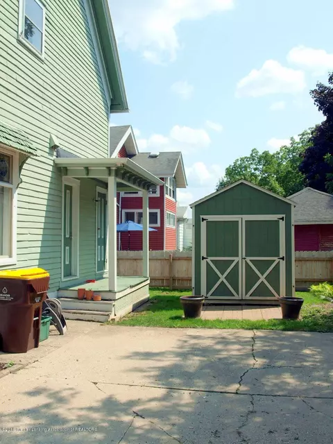 500 E State St, Saint Johns, MI 48879 photo 4