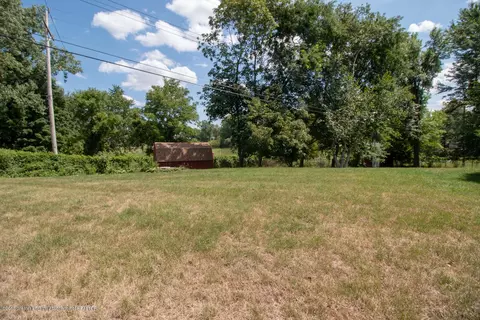 1900 Willowbrook Dr, Lansing, MI 48917 photo 26