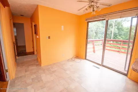 1900 Willowbrook Dr, Lansing, MI 48917 photo 7