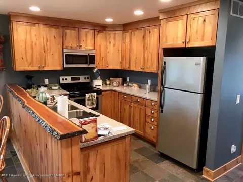 10686 Riverside Dr, Dimondale, MI 48821 photo 6