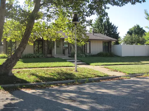 1727 Maple Rdg #53, Haslett, MI 48840 photo 14