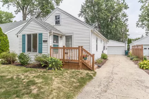 2309 Harding Ave, Lansing, MI 48910 photo 1
