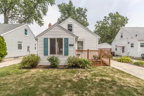 2309 Harding Ave, Lansing, MI 48910 photo 2