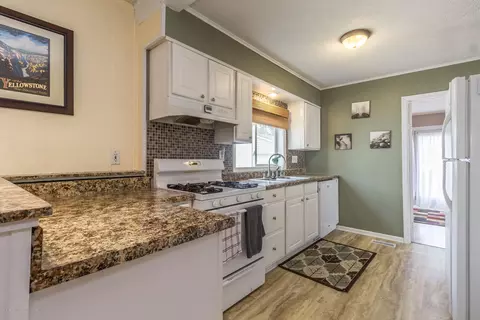2309 Harding Ave, Lansing, MI 48910 photo 11
