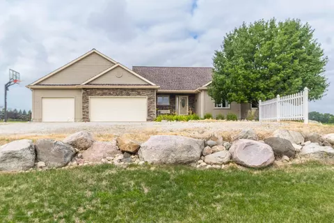 15930 S Hinman Rd, Eagle, MI 48822 photo 1