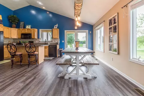 15930 S Hinman Rd, Eagle, MI 48822 photo 5