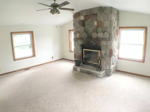 34 Elm Cir, Sunfield, MI 48890 photo 6