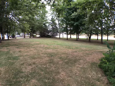 34 Elm Cir, Sunfield, MI 48890 photo 3