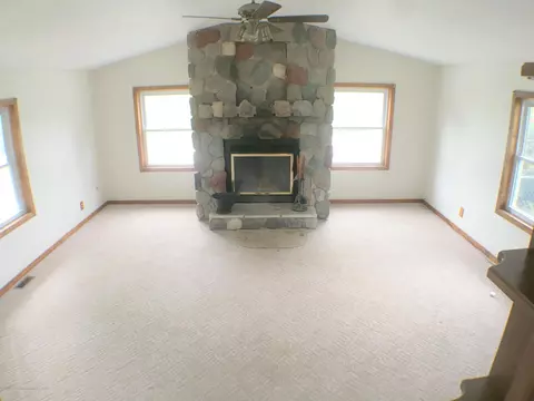 34 Elm Cir, Sunfield, MI 48890 photo 5