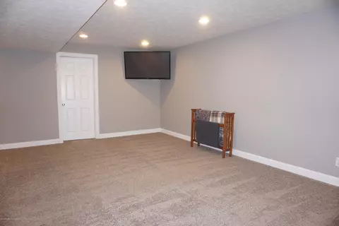 1180 Winding Brook Rd, Dewitt, MI 48820 photo 16
