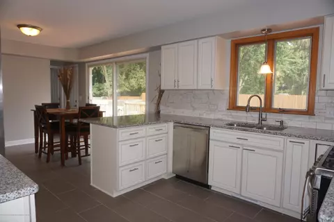 1180 Winding Brook Rd, Dewitt, MI 48820 photo 8