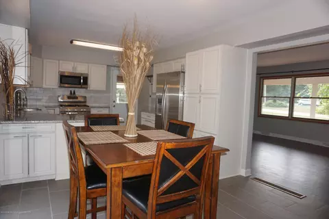 1180 Winding Brook Rd, Dewitt, MI 48820 photo 7