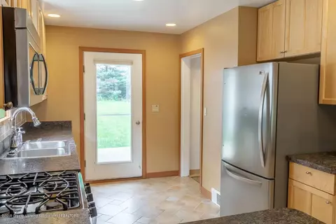 2380 Hulett Rd, Okemos, MI 48864 photo 11