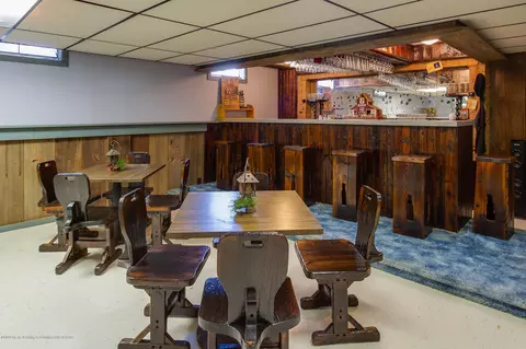 10487 S Francis Rd, Dewitt, MI 48820 photo 2