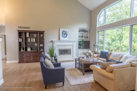 5579 Star Flower Dr, Haslett, MI 48840 photo 9