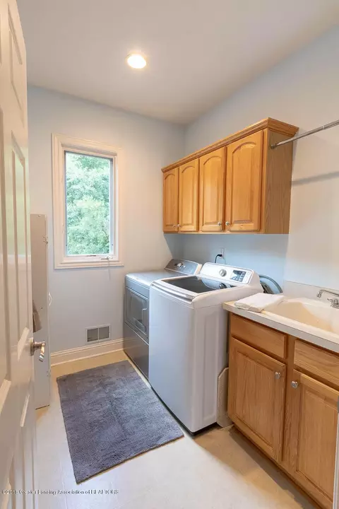5579 Star Flower Dr, Haslett, MI 48840 photo 26
