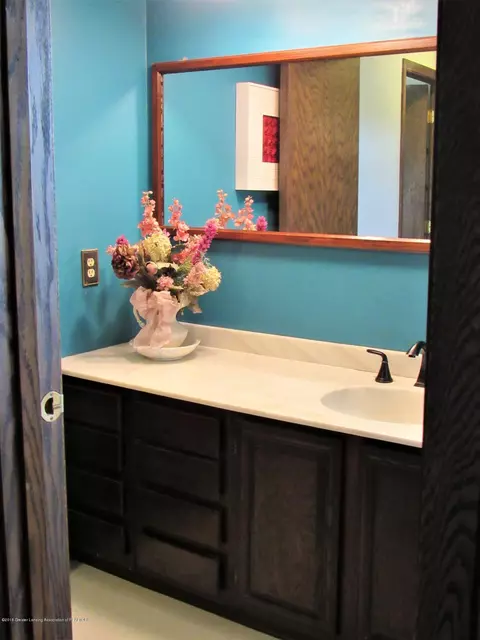 10491 Pioneer Rd, Eagle, MI 48822 photo 19