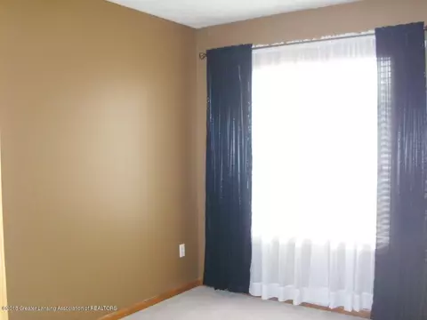 12740 Ontonagon Dr, Dewitt, MI 48820 photo 9