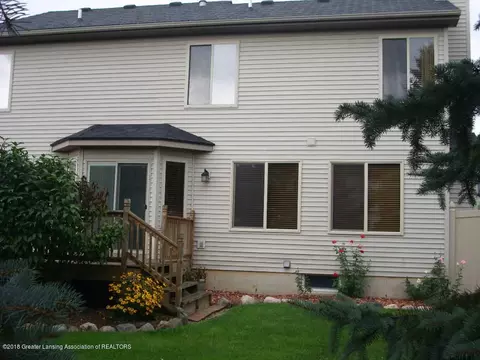 12740 Ontonagon Dr, Dewitt, MI 48820 photo 2