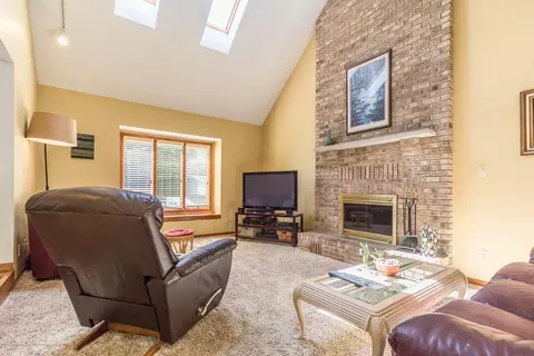 357 Tanbark Dr, Dimondale, MI 48821 photo 10