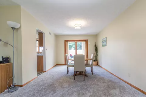 357 Tanbark Dr, Dimondale, MI 48821 photo 32