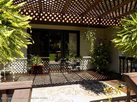 3985 Camperdown Dr, Lansing, MI 48911 photo 7