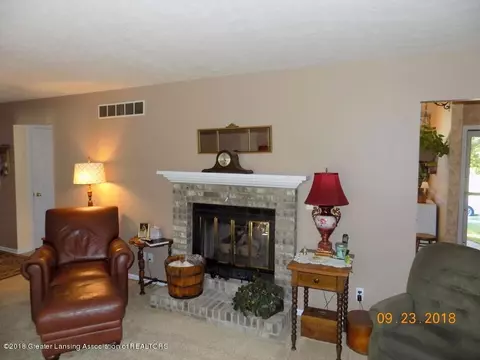 3985 Camperdown Dr, Lansing, MI 48911 photo 13