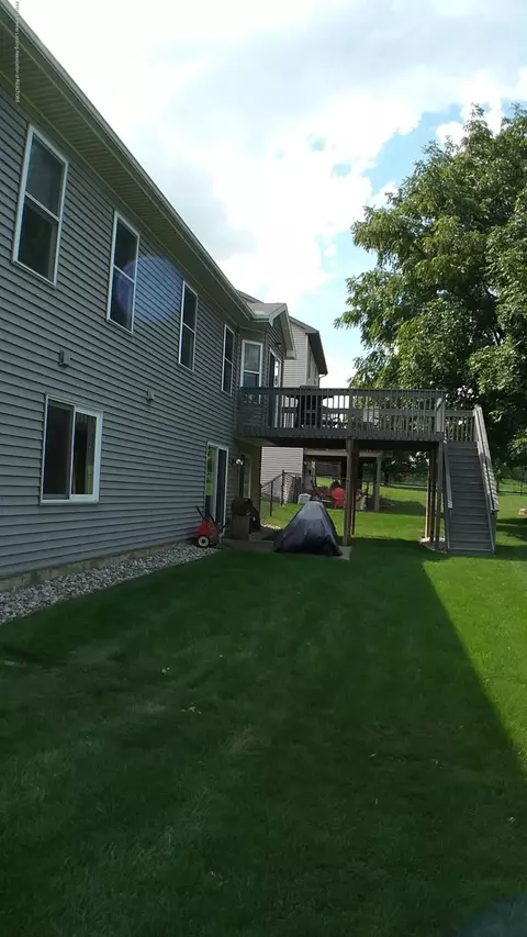 3710 Danbridge Dr, Lansing, MI 48906 photo 34