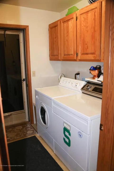 1163 Buckingham Rd, Haslett, MI 48840 photo 5