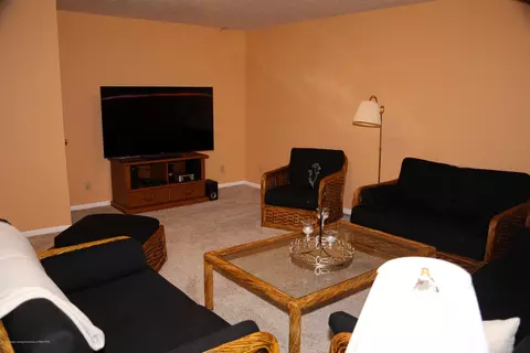 1163 Buckingham Rd, Haslett, MI 48840 photo 20