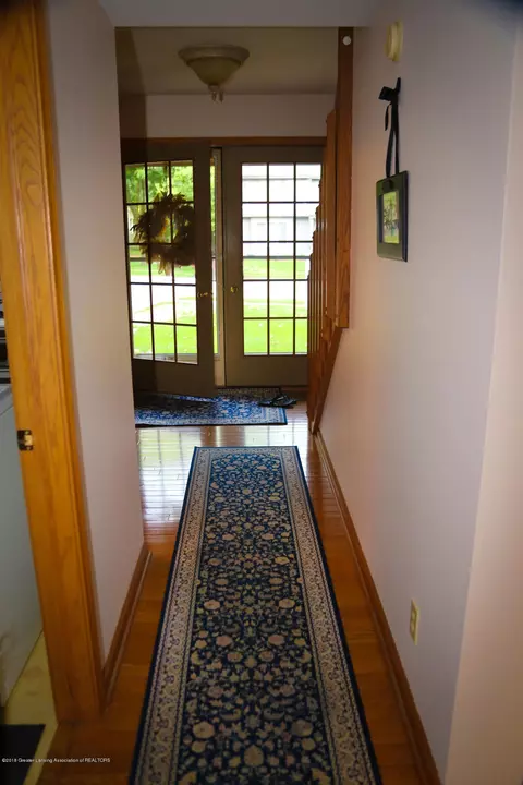 1163 Buckingham Rd, Haslett, MI 48840 photo 4