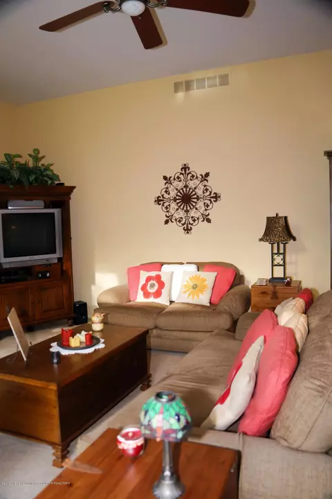 1163 Buckingham Rd, Haslett, MI 48840 photo 14