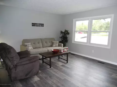 1183 Haslett Rd, Haslett, MI 48840 photo 5