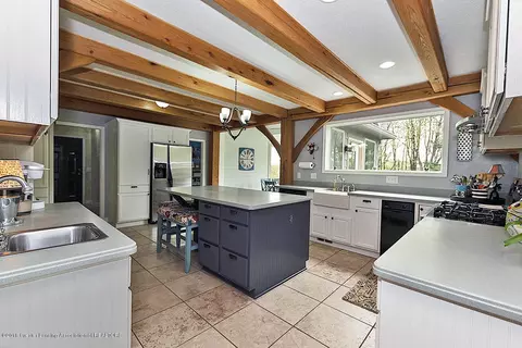 7940 E Cutler Rd, Bath, MI 48808 photo 13