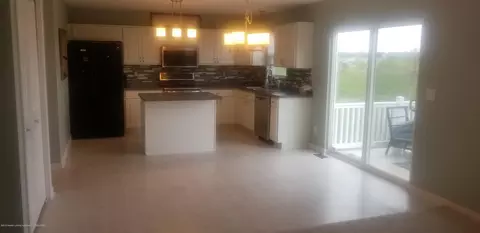 6731 Castleton Dr, Grand Ledge, MI 48837 photo 9