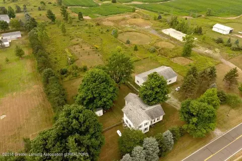 6283 W Howe Rd, Dewitt, MI 48820 photo 2